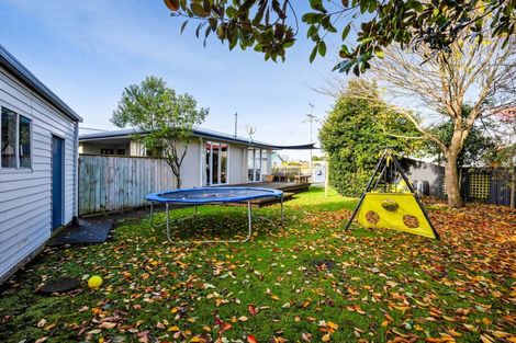 Photo of property in 24 Grey Street, Hawera, 4610