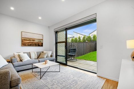 Photo of property in 31 Peihana Road, Hobsonville, Auckland, 0616