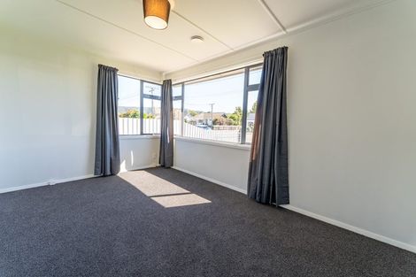 Photo of property in 1 Holmes Street, Waimate, 7924