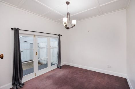 Photo of property in 223 College Street, West End, Palmerston North, 4412