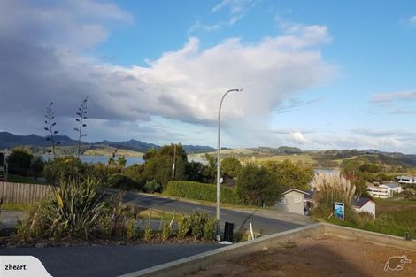 Photo of property in 25 Melody Lane, Horahora, Whangarei, 0110