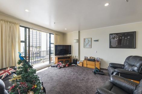 Photo of property in Maddison Apartments, 3/6a Queen Street, Palmerston North, 4410