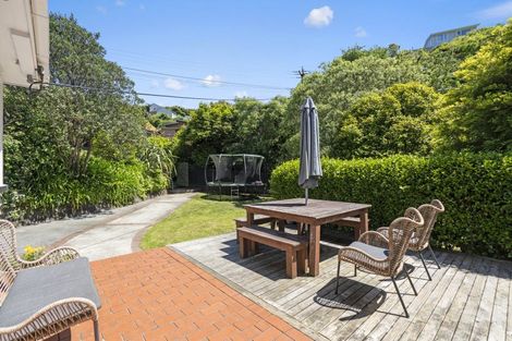 Photo of property in 73 Ironside Road, Johnsonville, Wellington, 6037