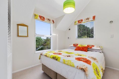 Photo of property in 11 Amapur Drive, Khandallah, Wellington, 6035