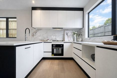Photo of property in 17b Trinidad Road, Sunnynook, Auckland, 0620