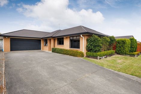 Photo of property in 46 Geneva Terrace, Kelvin Grove, Palmerston North, 4414