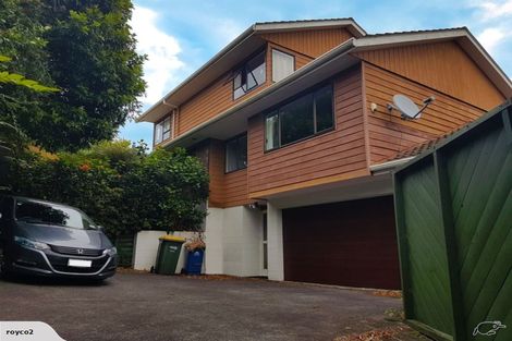 Photo of property in 2/10 Tiri View Place, Waiake, Auckland, 0630