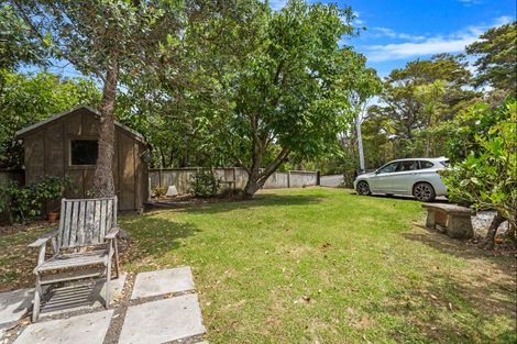 Photo of property in 9 Grand View Road, Leigh, 0985