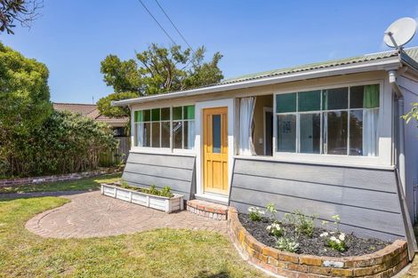 Photo of property in 163 Pacific Road, North New Brighton, Christchurch, 8083