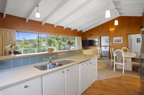 Photo of property in 8 Haddon Crescent, Whitianga, 3510