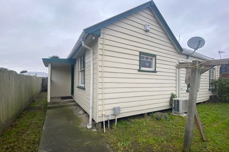 Photo of property in 102 Barbour Street, Waltham, Christchurch, 8011