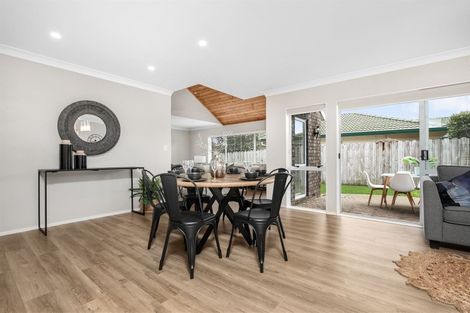 Photo of property in 7 Tarnica Road, Northpark, Auckland, 2013