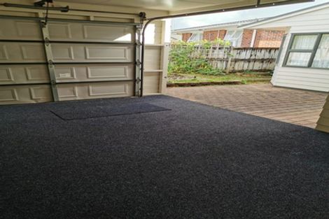 Photo of property in 70 Sturges Road, Henderson, Auckland, 0612