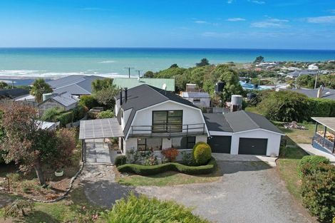 Photo of property in 17 Burnett Street, Kakanui, Oamaru, 9495