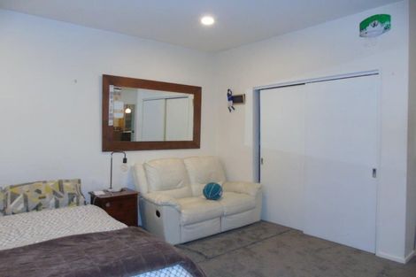 Photo of property in Stadium Garden Flats, 509/107 Thorndon Quay, Pipitea, Wellington, 6011