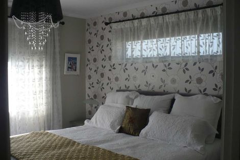 Photo of property in 8 Fendalton Place, Hatfields Beach, Orewa, 0931