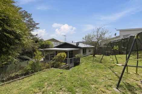 Photo of property in 7 Greenwich Grove, Stokes Valley, Lower Hutt, 5019