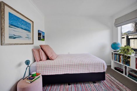 Photo of property in 8 Hussey Street, Oakura, 4314