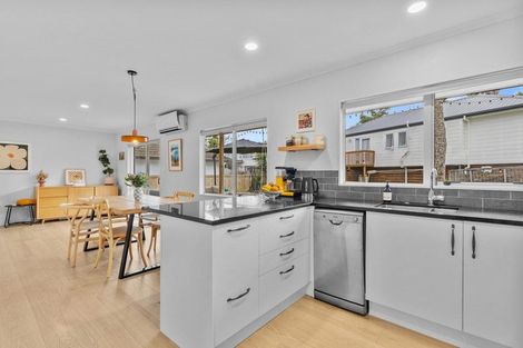 Photo of property in 53b Howe Street, Howick, Auckland, 2014