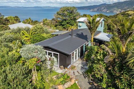 Photo of property in 15 Puriri Place, Tuateawa, Coromandel, 3583