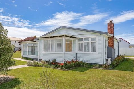 Photo of property in 3 Queen Street, Westport, 7825