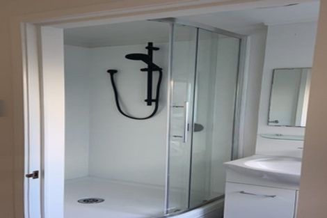 Photo of property in 8 Acacia Road, Torbay, Auckland, 0632