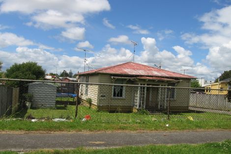 Photo of property in 17 Station Road, Papatoetoe, Auckland, 2025