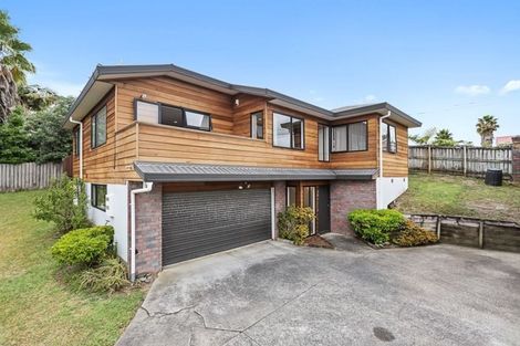 Photo of property in 2/13 Delamare Court, Sunnynook, Auckland, 0632