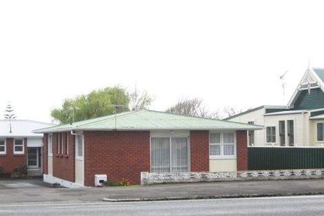 Photo of property in 2/304 Devon Street West, New Plymouth, 4310