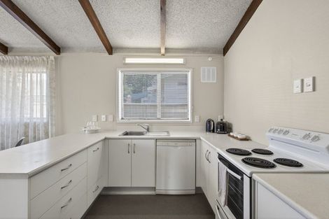 Photo of property in 2/21 Fulford Street, New Plymouth, 4310