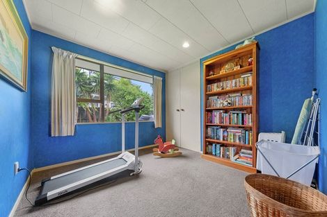 Photo of property in 12 Sandgate Avenue, Botany Downs, Auckland, 2010