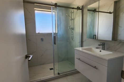 Photo of property in 2/14 Trentham Road, Takanini, Papakura, 2112