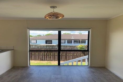 Photo of property in 8 Janese Place, Weymouth, Auckland, 2103