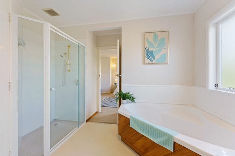 Photo of property in 12 Koromiko Road, Waikanae, 5036