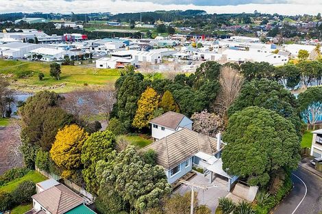Photo of property in 7 Raiomiti Street, Fitzroy, New Plymouth, 4312