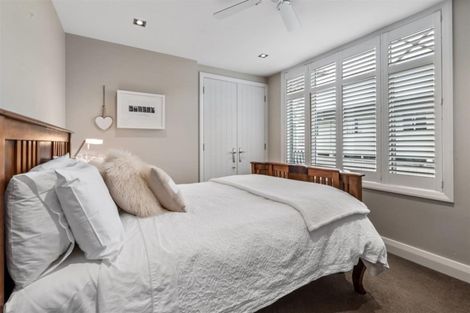 Photo of property in 270 Hurstmere Road, Takapuna, Auckland, 0622