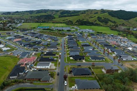 Photo of property in 11 Panui Avenue, Helensville, 0800