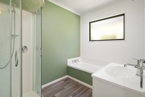 Photo of property in 5a Cornwall Street, Picton, 7220