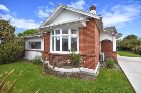 Photo of property in 356 Bay View Road, Saint Clair, Dunedin, 9012