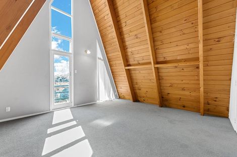 Photo of property in 1 Realm Place, Massey, Auckland, 0614