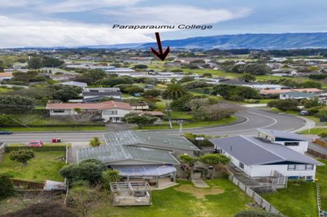 Photo of property in 102 Martin Road, Paraparaumu Beach, Paraparaumu, 5032