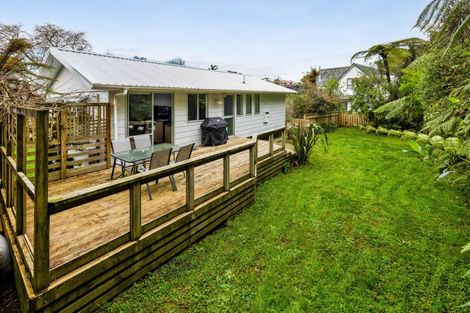 Photo of property in 73 Heta Road, Highlands Park, New Plymouth, 4312