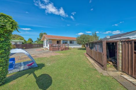 Photo of property in 14 Sunlands Drive, Manurewa, Auckland, 2102