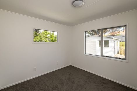 Photo of property in 76 Queens Road, Waikanae Beach, Waikanae, 5036