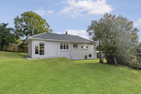 Photo of property in 1/300 Glenfield Road, Glenfield, Auckland, 0629