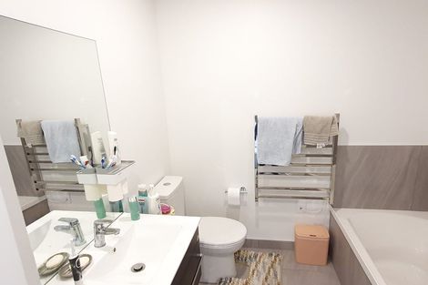 Photo of property in 52 High Street, Island Bay, Wellington, 6023