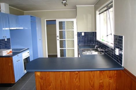 Photo of property in 17 Salamanca Road, Sunnynook, Auckland, 0620
