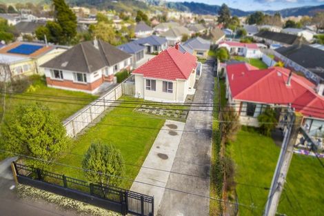 Photo of property in 18 Tawai Street, Trentham, Upper Hutt, 5018