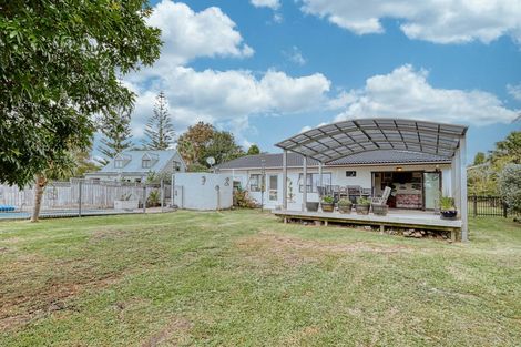 Photo of property in 412 Whangaparaoa Road, Stanmore Bay, Whangaparaoa, 0932