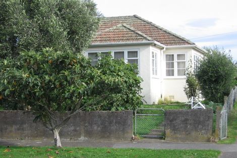 Photo of property in 1 Gillespie Street, Taita, Lower Hutt, 5011